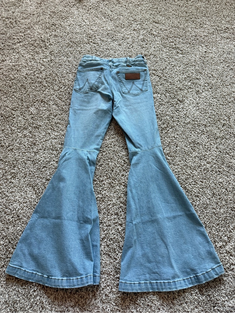 Wrangler Flare Jeans - Picture 2 of 3